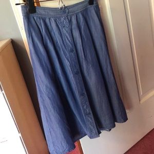 Denim skirt